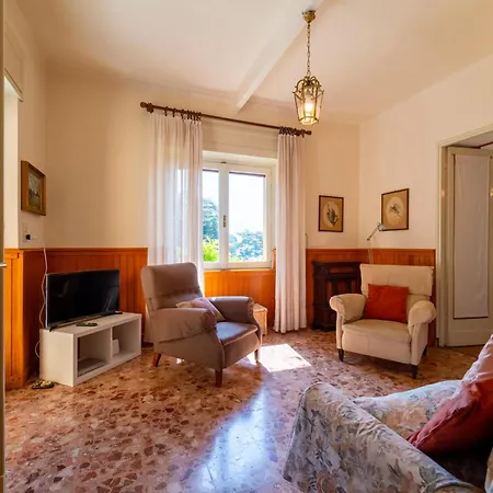 Apartment A Due Passi Dal Belvedere By Wonderful Italy